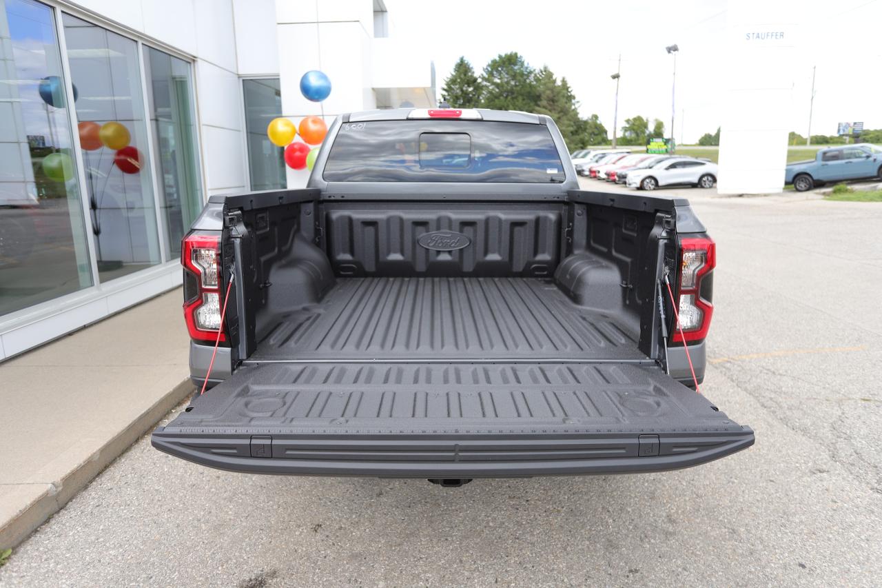 2025 Ford Ranger LARIAT 4WD SuperCrew 5' Box Photo5