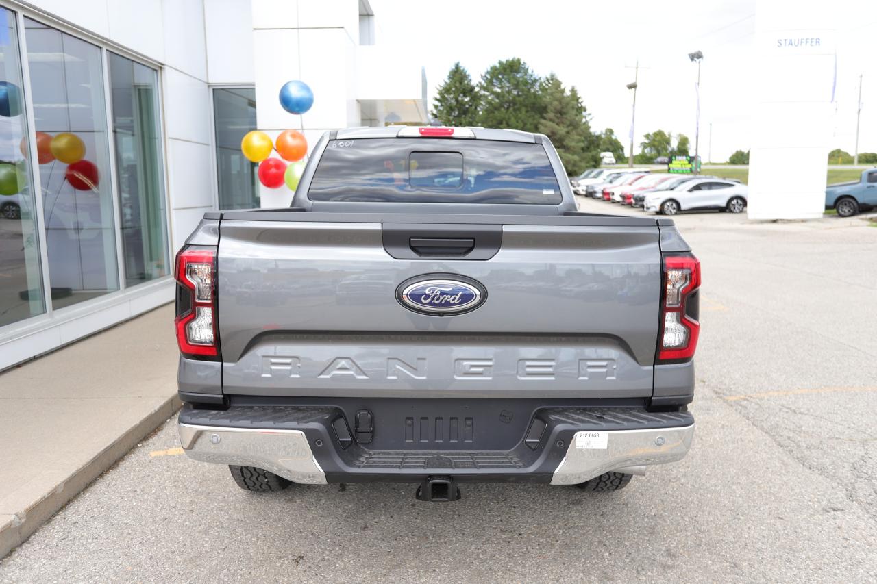2025 Ford Ranger LARIAT 4WD SuperCrew 5' Box Photo4