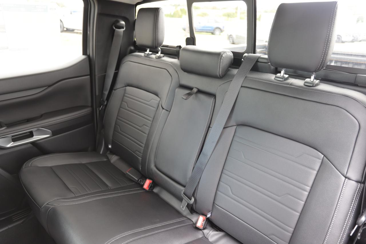 2025 Ford Ranger LARIAT 4WD SuperCrew 5' Box Photo5
