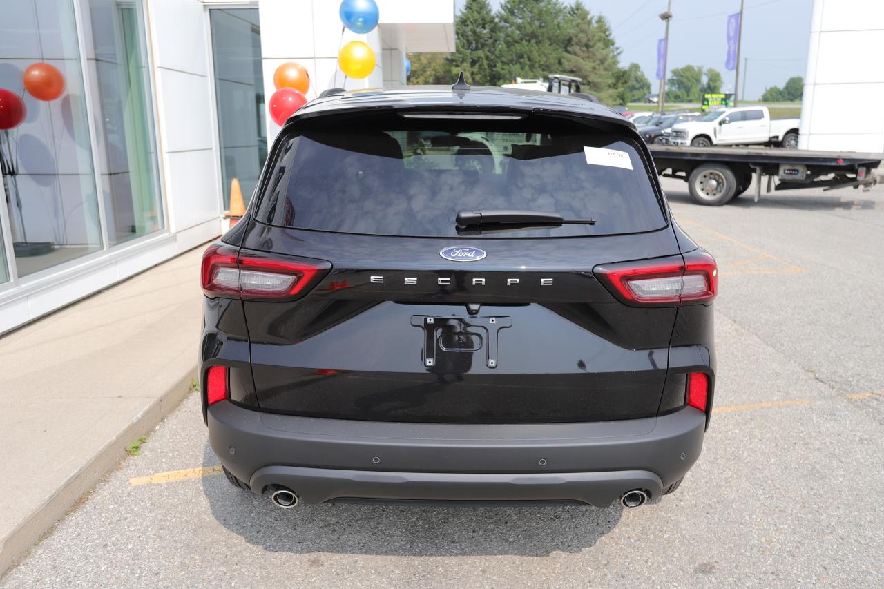 2025 Ford Escape ST-LINE FWD Photo4
