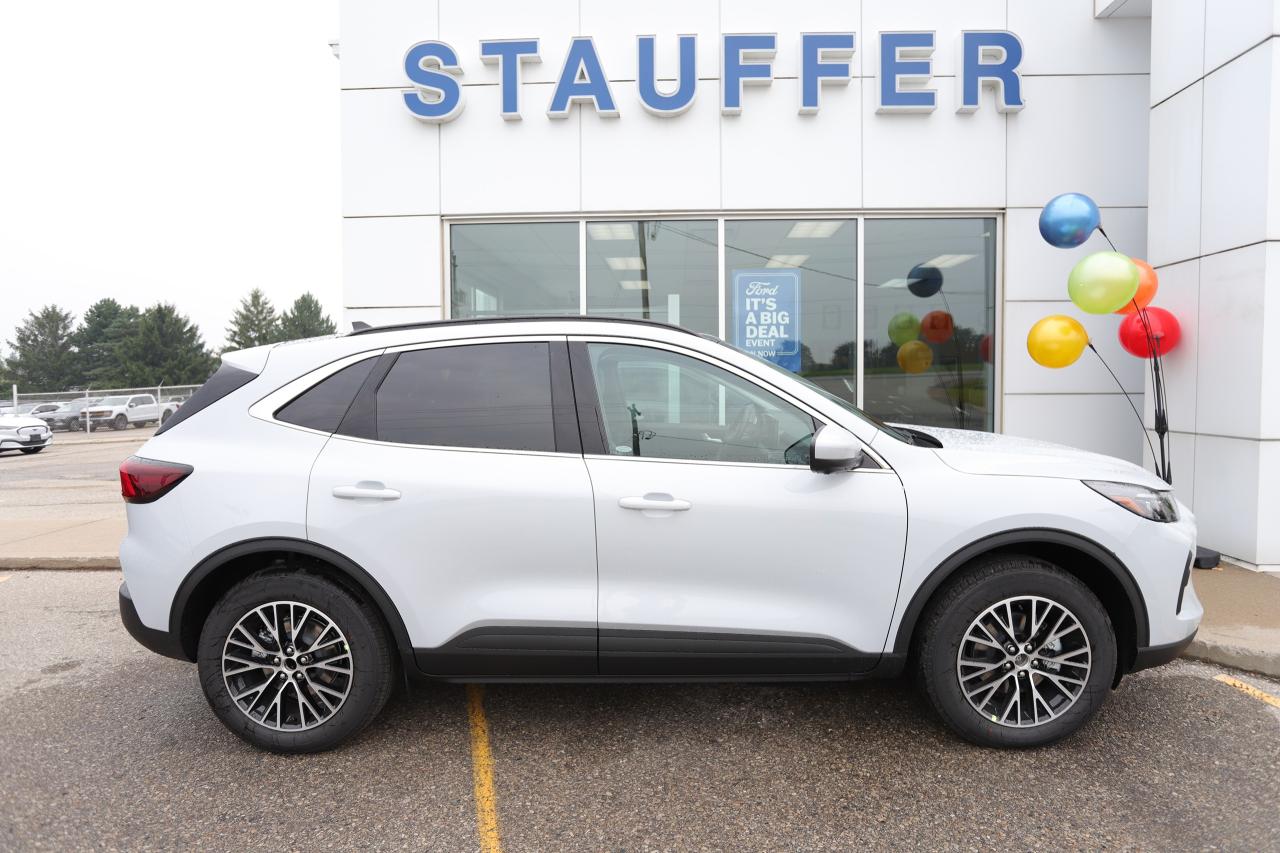 2025 Ford Escape PHEV FWD Photo