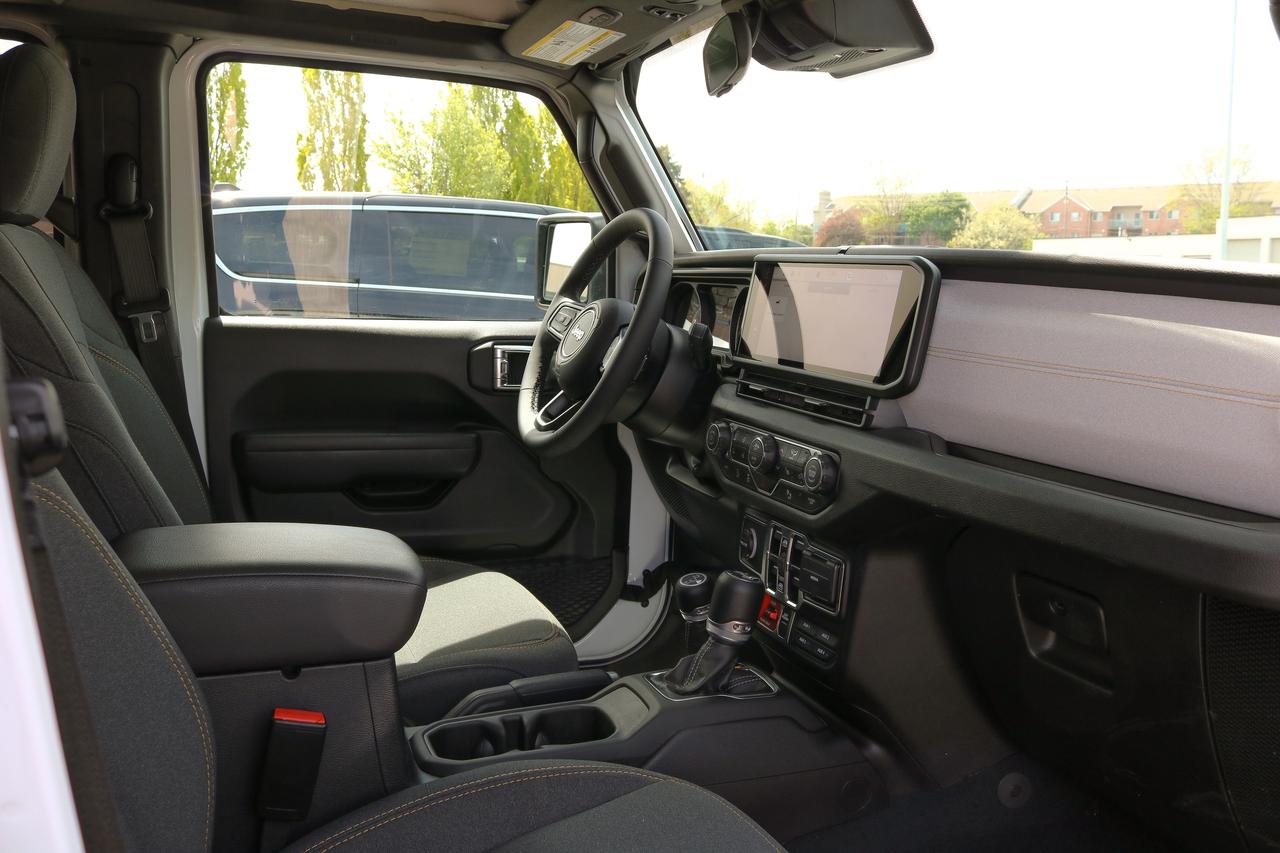 2025 Jeep Wrangler Willys 4 Door 4x4 Photo