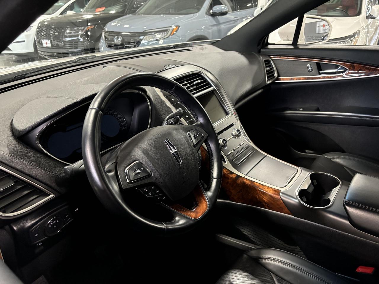 2017 Lincoln MKX Reserve|AWD|NAV|WOOD|PANOROOF|LEATHER|AMBIENT|+++ - Photo #17