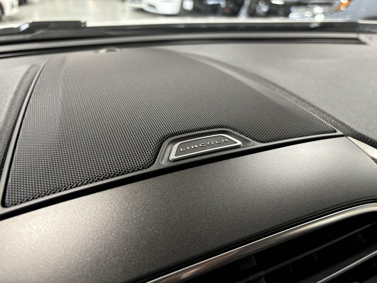 2017 Lincoln MKX Reserve|AWD|NAV|WOOD|PANOROOF|LEATHER|AMBIENT|+++ - Photo #20