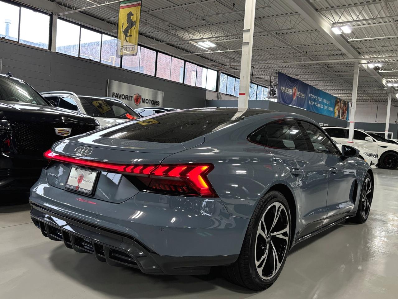 2022 Audi E-Tron GT QUATTRO|LASERLIGHTS|NAV|HUD|AMBIENT|BANGOLUFSEN|++ - Photo #5