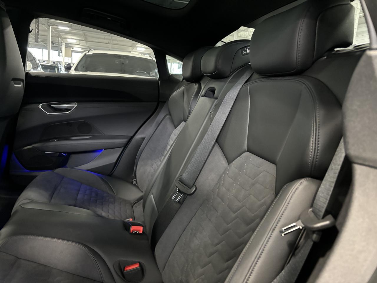 2022 Audi E-Tron GT QUATTRO|LASERLIGHTS|NAV|HUD|AMBIENT|BANGOLUFSEN|++ - Photo #12