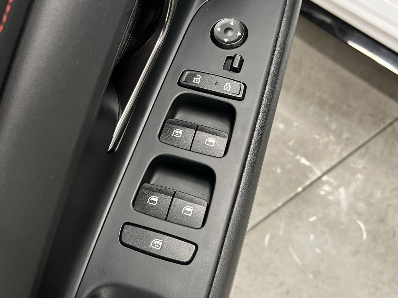 2022 Hyundai Elantra N LINE | ONLY 33,000KMS! | 200HP TURBO | SUNROOF Photo