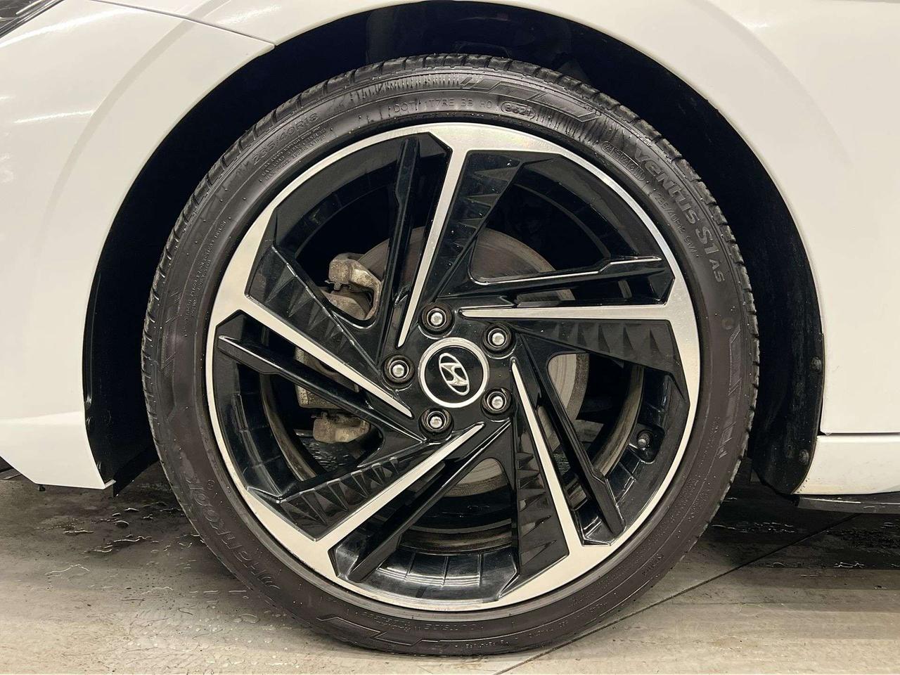 2022 Hyundai Elantra N LINE | ONLY 33,000KMS! | 200HP TURBO | SUNROOF Photo