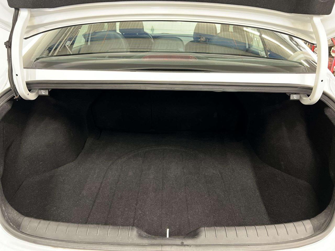 2022 Hyundai Elantra N LINE | ONLY 33,000KMS! | 200HP TURBO | SUNROOF Photo