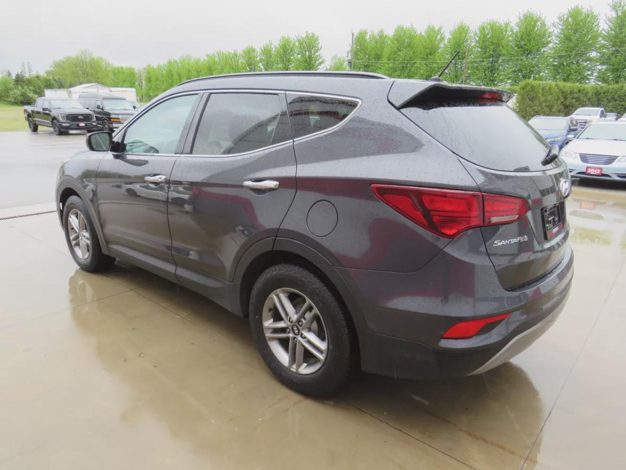 2018 Hyundai Santa Fe Sport Sport 2.4L (**LOW KM!!**SAFETY/CERTIFIED!!**AWD**ALLOY RIMS**HEATED SEATS**BLUETOOTH**CRUISE CONTROL**DIGITAL TOUCHSCREEN**HEATED SEATS**) Photo2