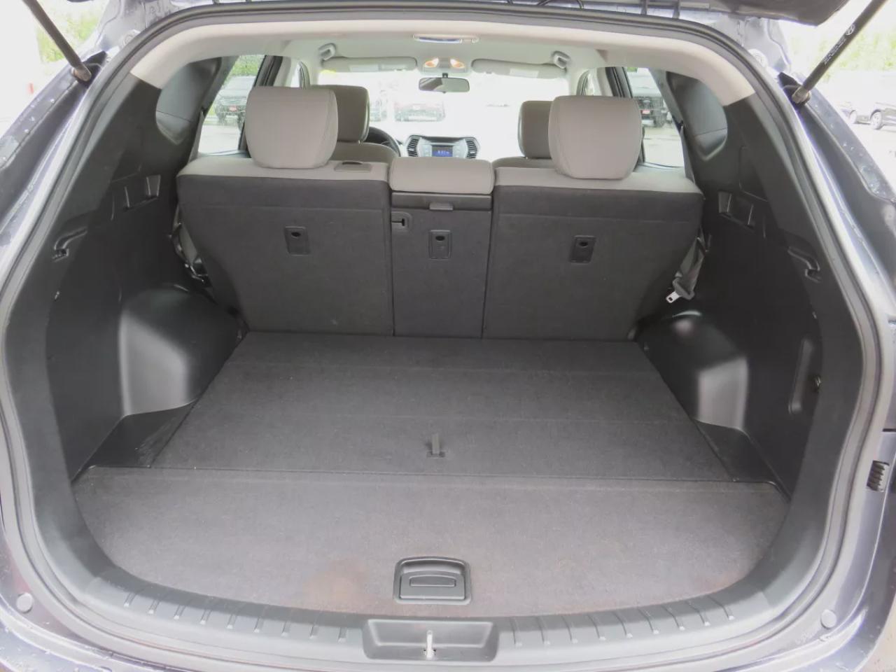 2018 Hyundai Santa Fe Sport Sport 2.4L (**LOW KM!!**SAFETY/CERTIFIED!!**AWD**ALLOY RIMS**HEATED SEATS**BLUETOOTH**CRUISE CONTROL**DIGITAL TOUCHSCREEN**HEATED SEATS**) Photo