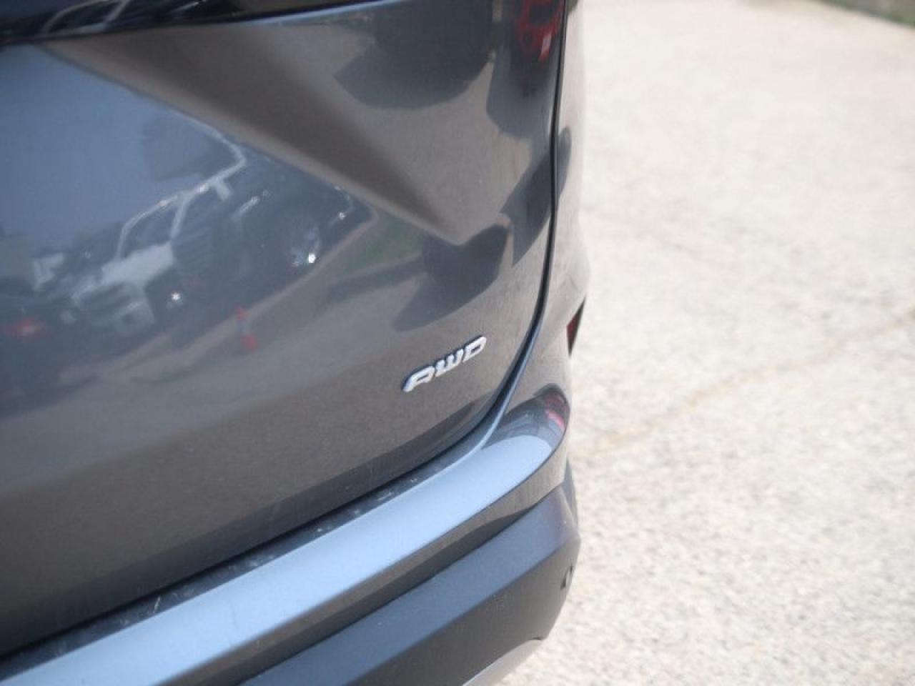 2022 Ford Edge SEL  **COLD WEATHER PKG | CO-PILOT360** Photo