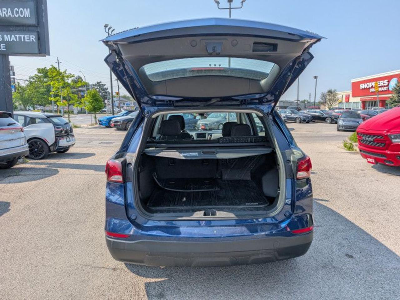 2022 Chevrolet Equinox LS  **18 SERVICE RECORDS** Photo