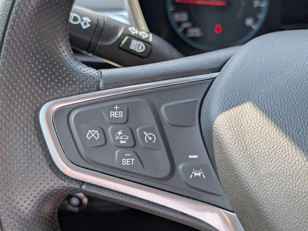 2022 Chevrolet Equinox LS  **18 SERVICE RECORDS** Photo