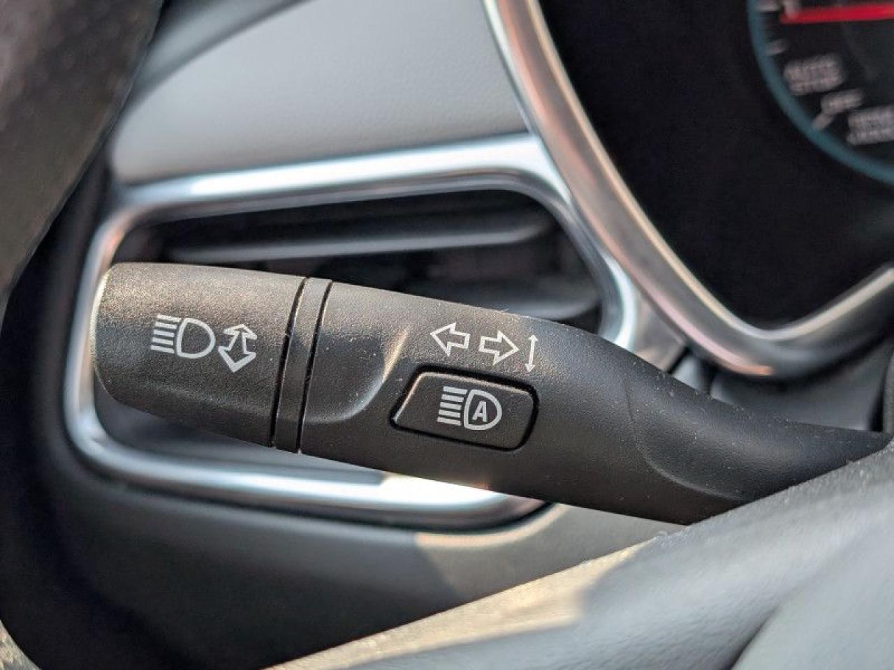 2022 Chevrolet Equinox LS  **18 SERVICE RECORDS** Photo