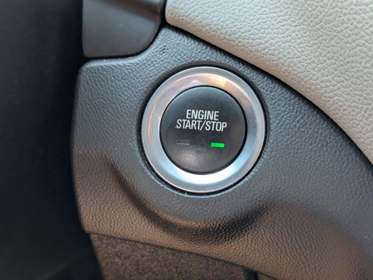 2022 Chevrolet Equinox LS  **18 SERVICE RECORDS** Photo