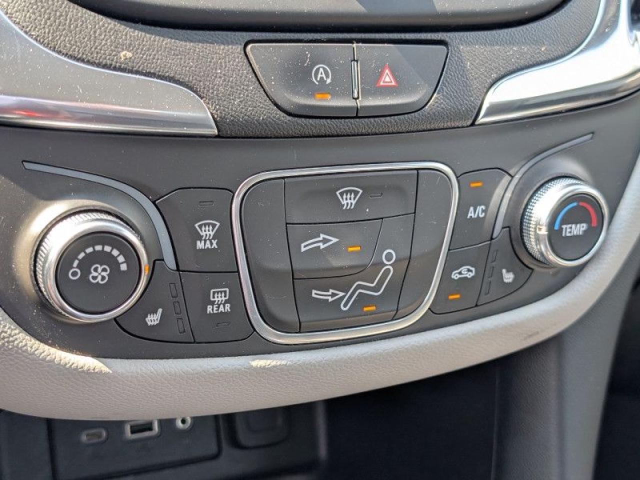 2022 Chevrolet Equinox LS  **18 SERVICE RECORDS** Photo