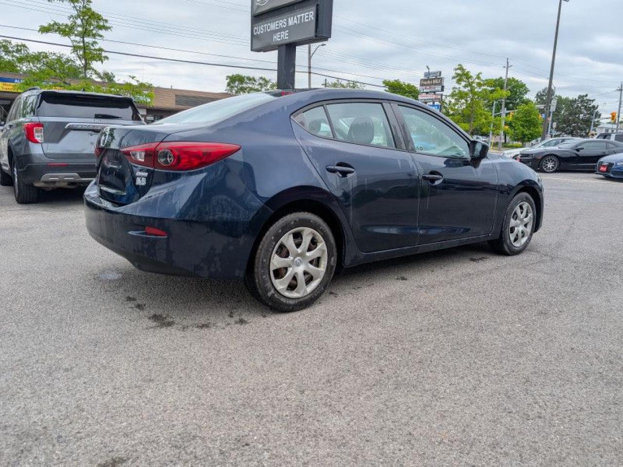 2015 Mazda MAZDA3 GX  **LOW KMS - MANUAL** Photo