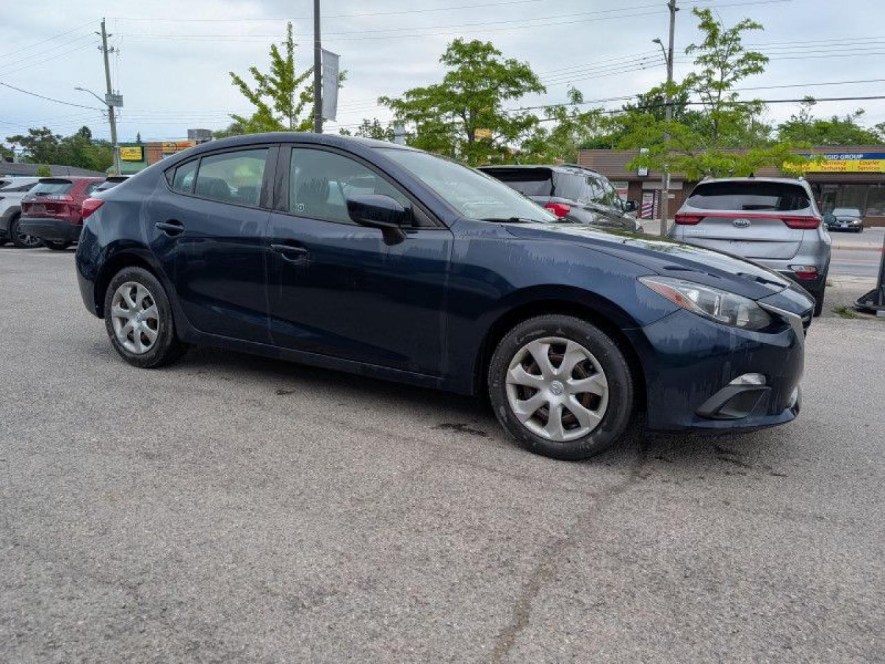 2015 Mazda MAZDA3 GX  **LOW KMS - MANUAL** Photo