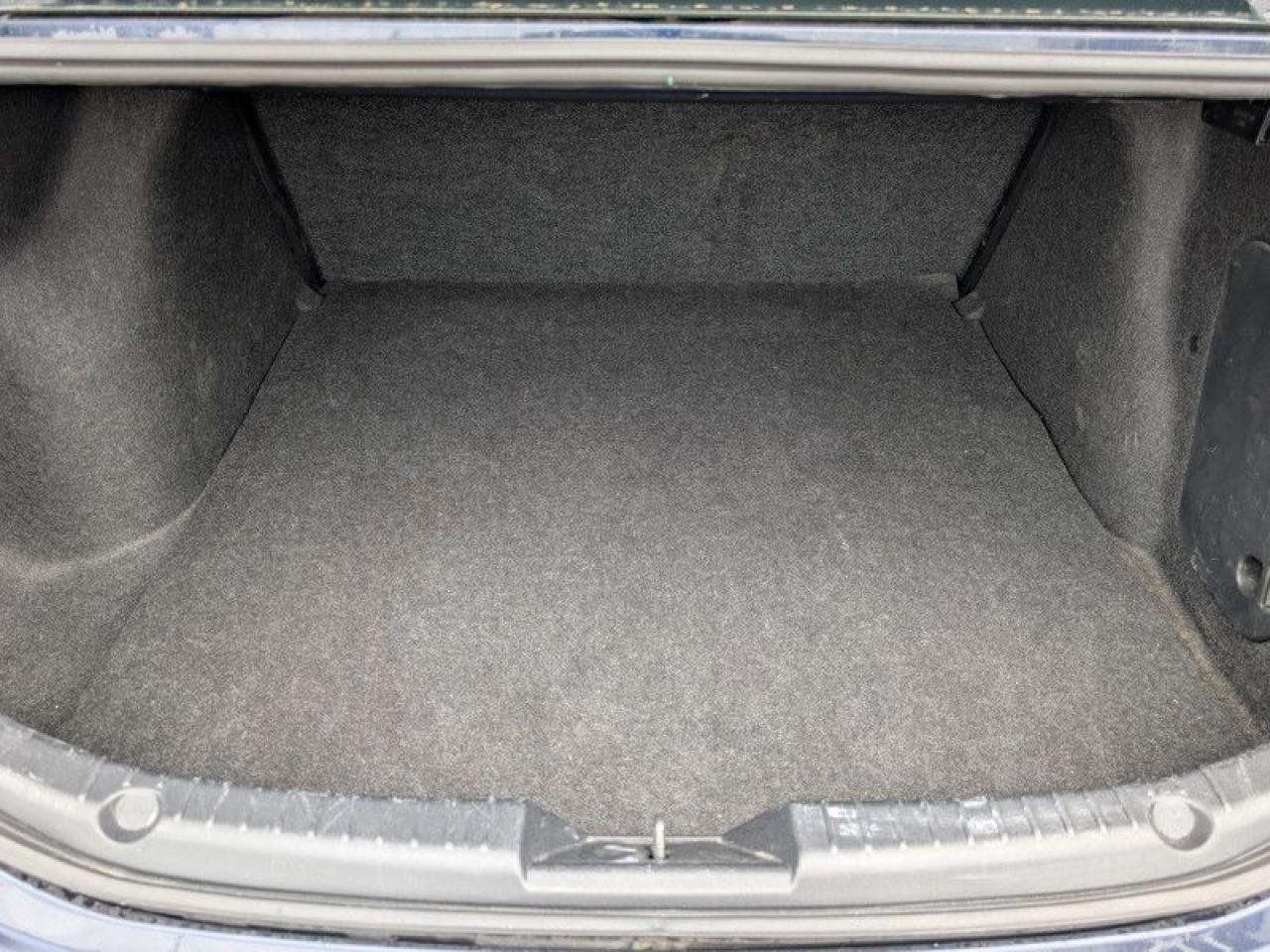 2015 Mazda MAZDA3 GX  **LOW KMS - MANUAL** Photo