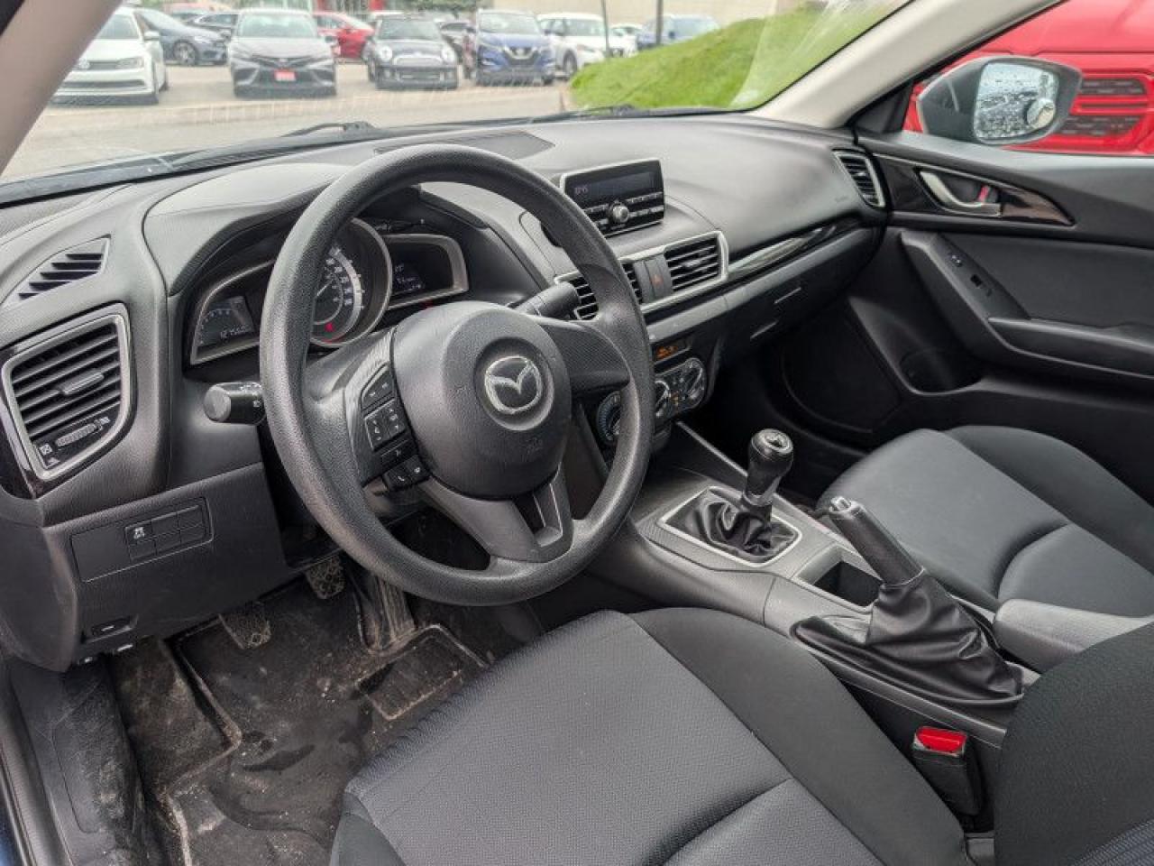2015 Mazda MAZDA3 GX  **LOW KMS - MANUAL** Photo