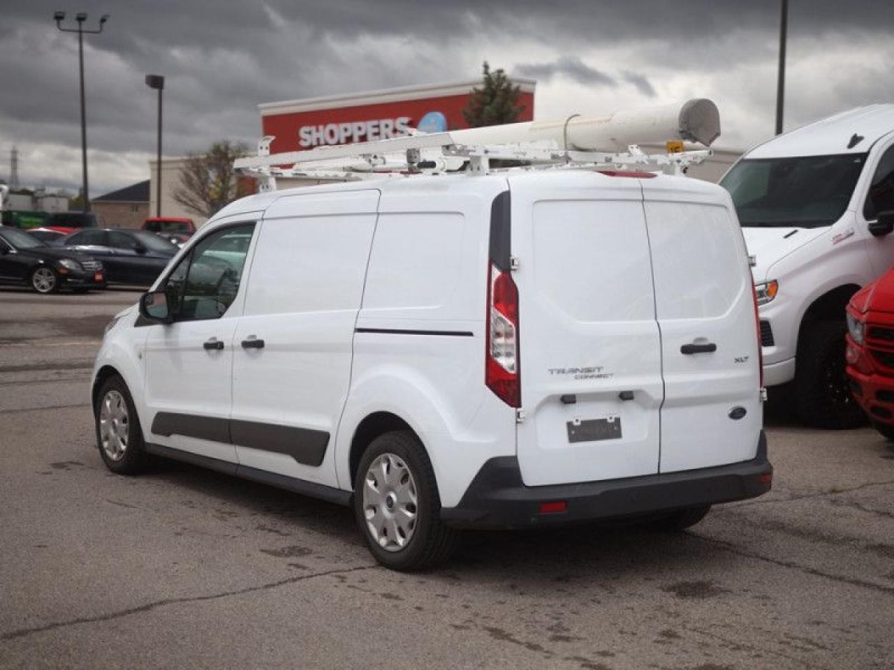 2018 Ford Transit Connect Van XLT  **DRIVES PERFECT - CLEAN CF** Photo2