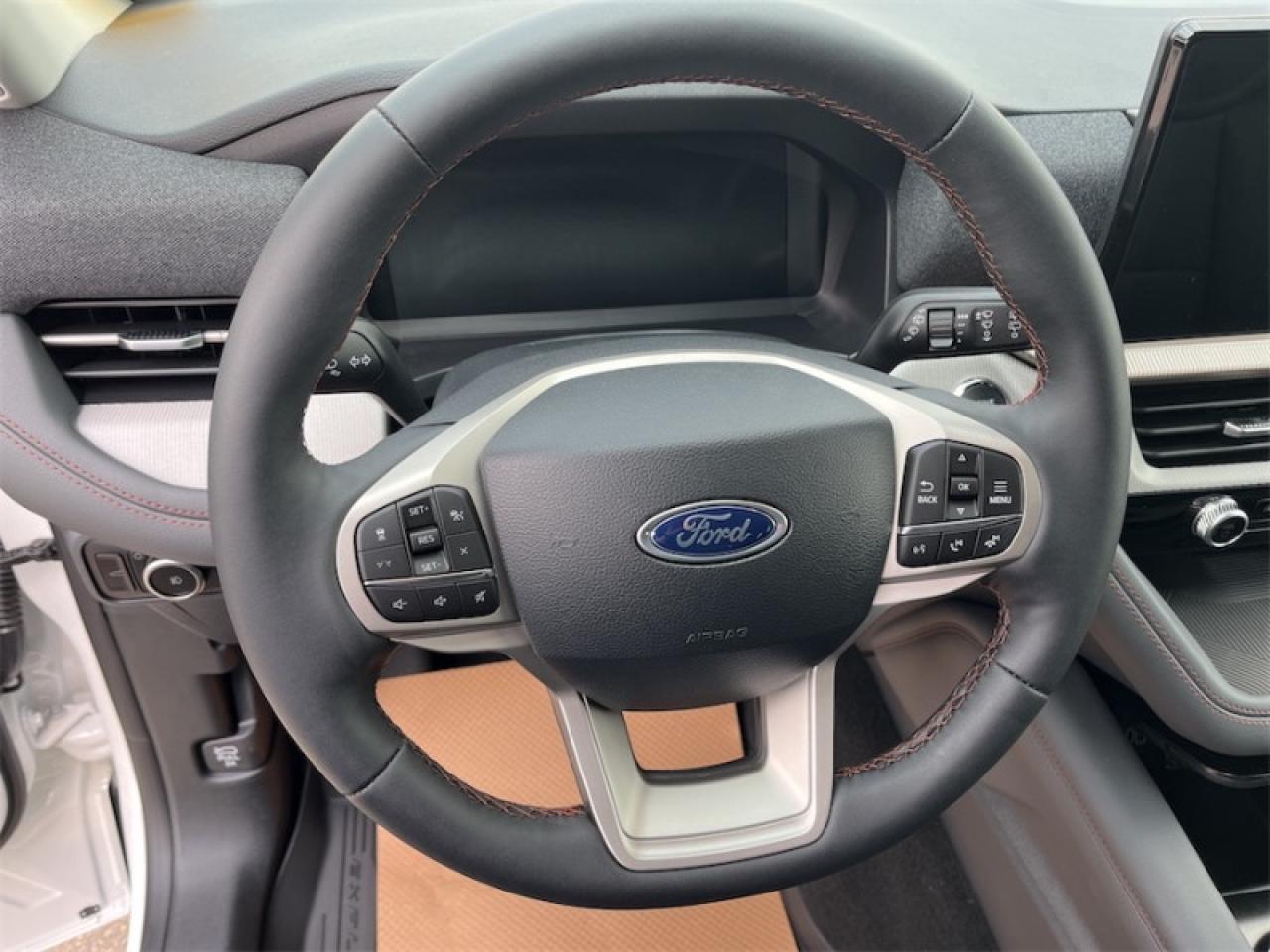 2025 Ford Explorer Active  - Heated Seats Photo5