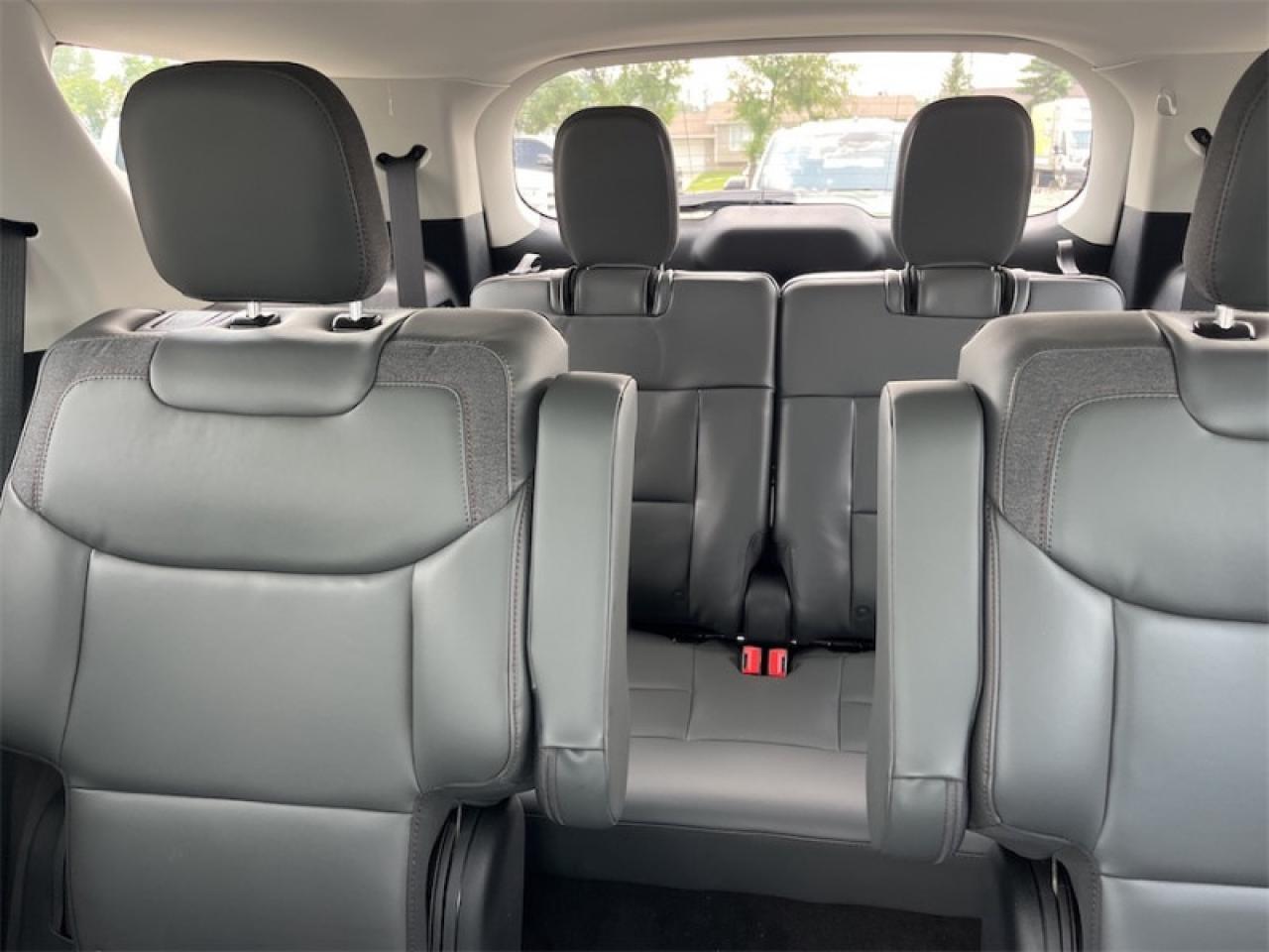 2025 Ford Explorer Active  - Heated Seats Photo5
