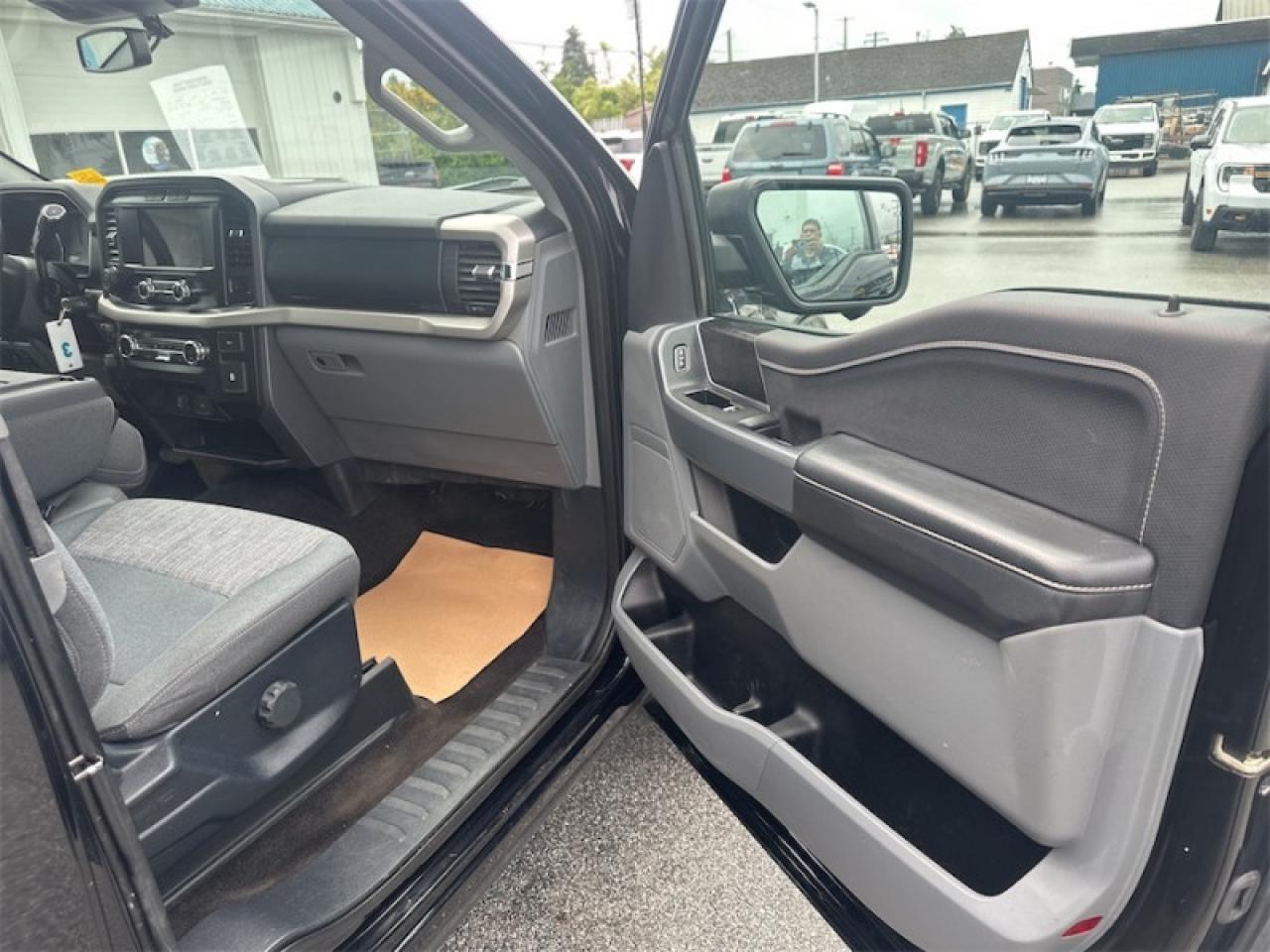 2021 Ford F-150 XLT Photo5