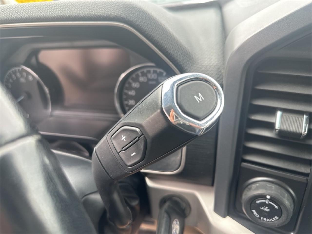 2021 Ford F-150 XLT Photo5