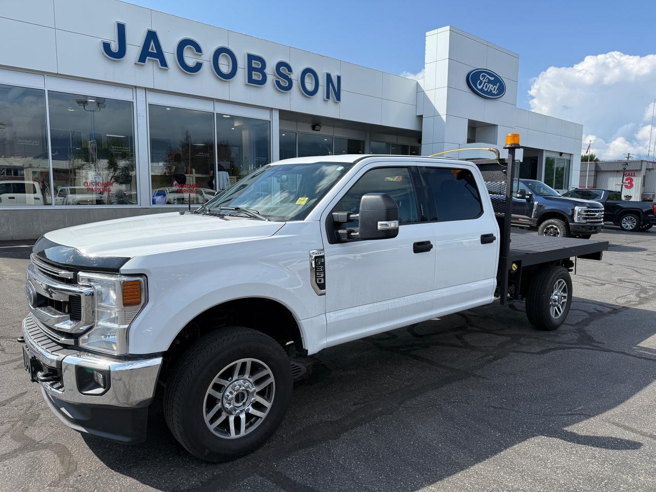 Used 2022 Ford F-350 Super Duty SRW XLT for sale in Salmon Arm, BC