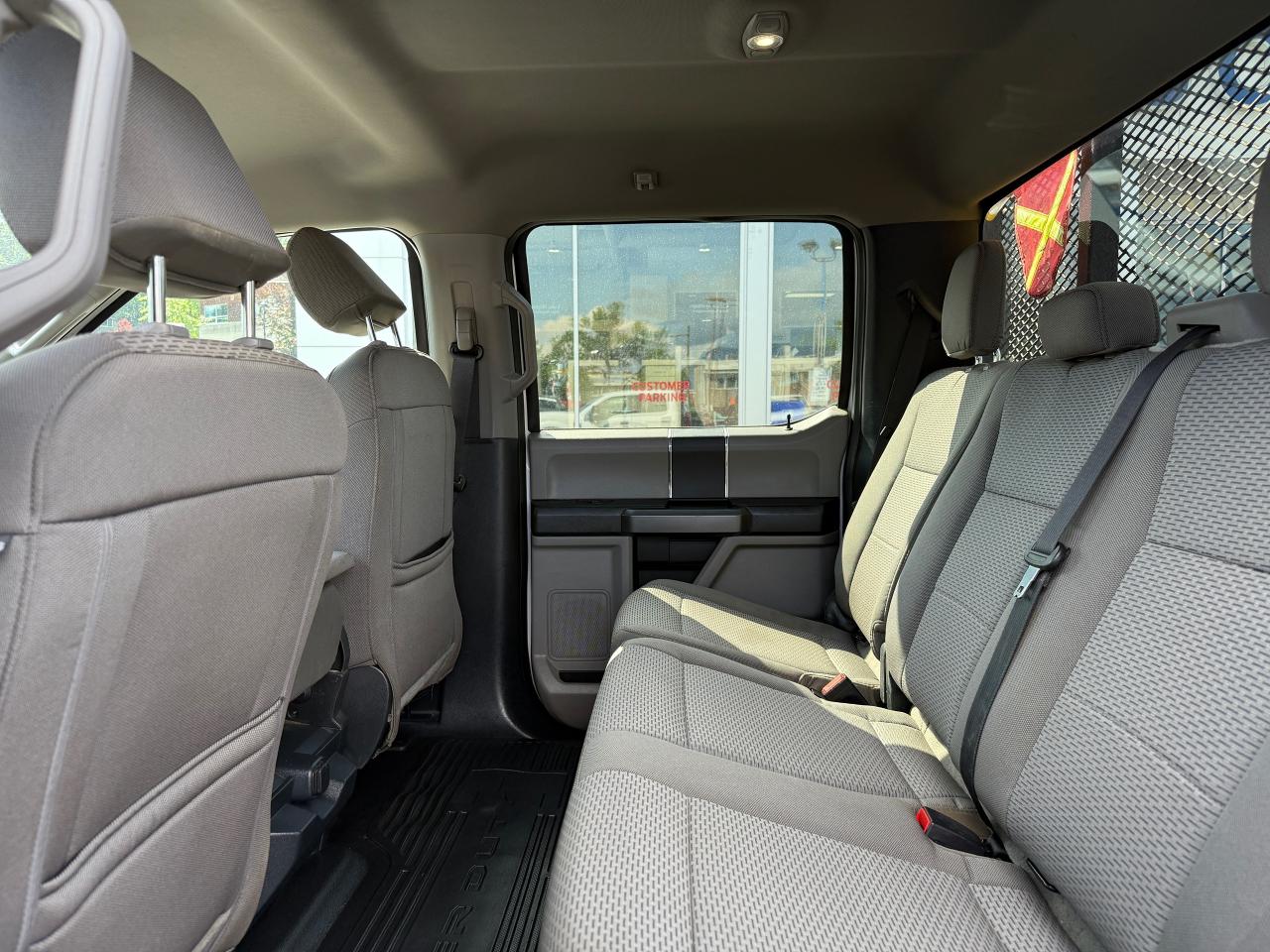 2022 Ford F-350 Super Duty SRW XLT Photo5