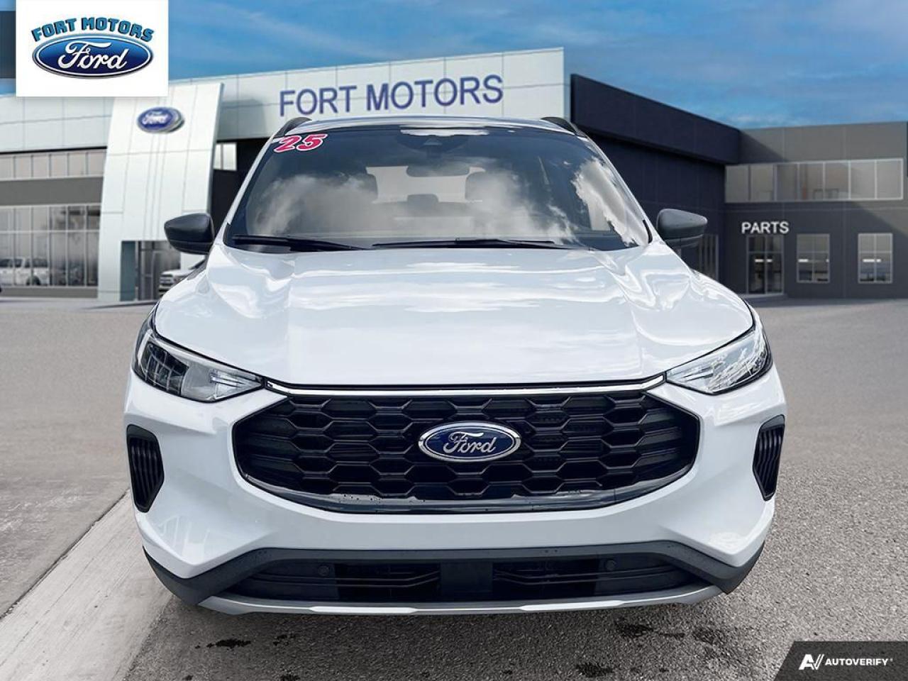 2025 Ford Escape ST-Line Photo1