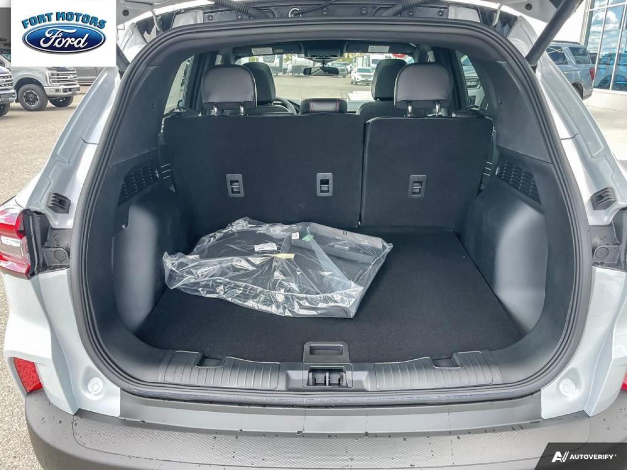 2025 Ford Escape ST-Line Photo5