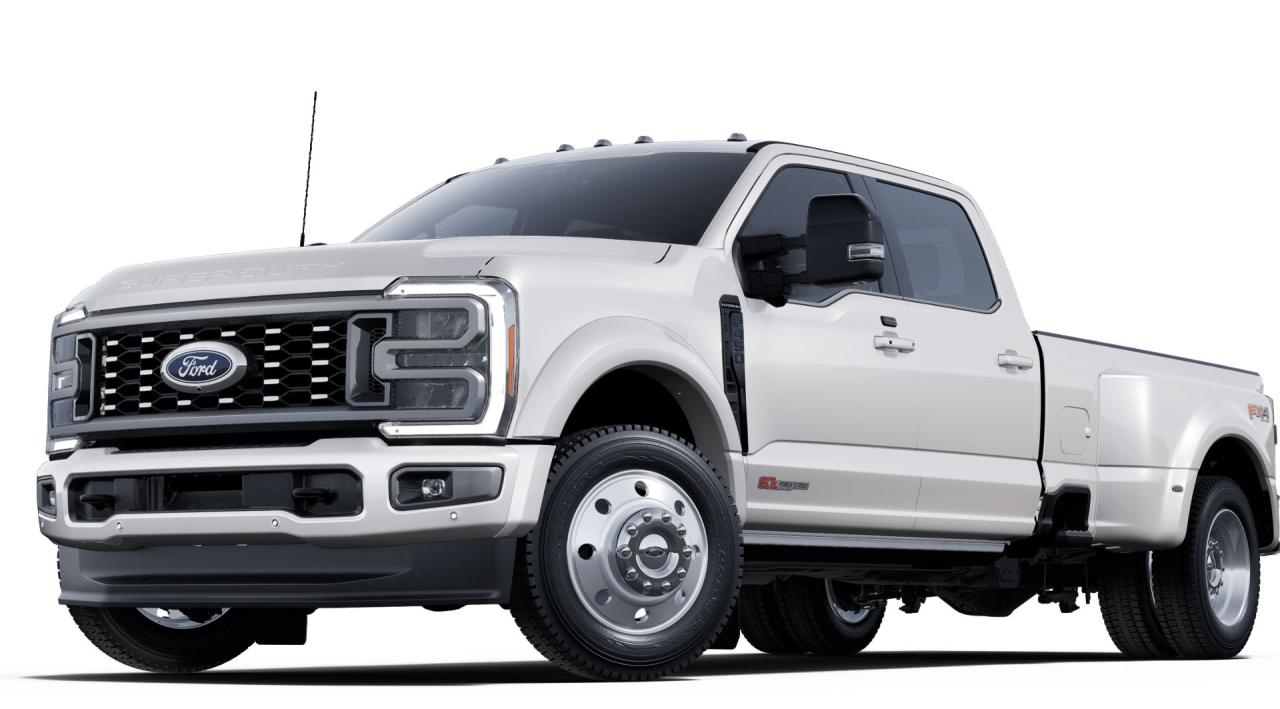 New 2025 Ford F-450 4X4 CREW CAB PICKUP/ for sale in Salmon Arm, BC
