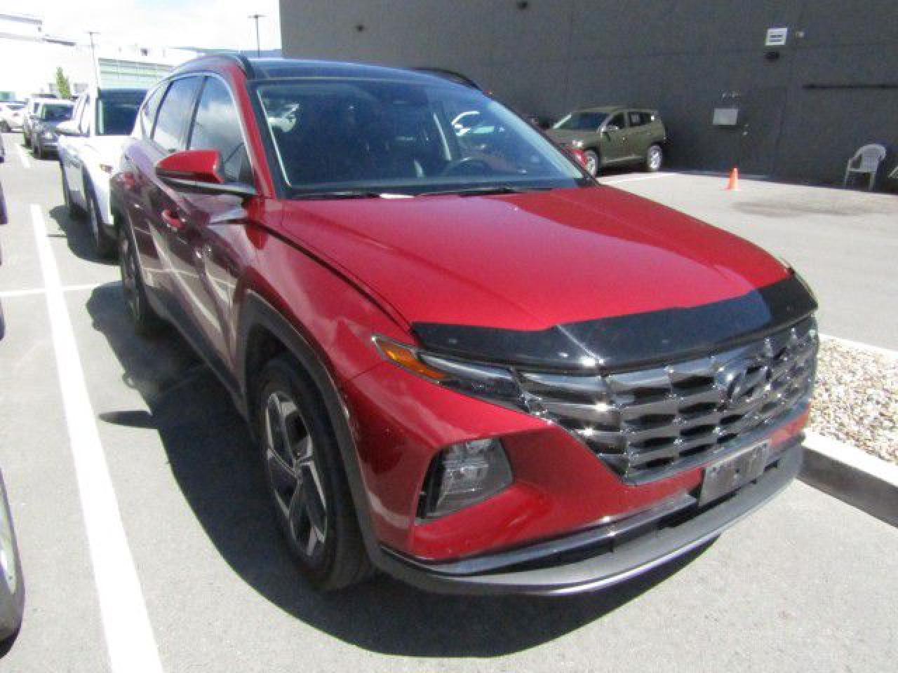 Used 2022 Hyundai Tucson Hybrid Luxury LOW KMS! ONE OWNER! LEATHER! SUNROOF! BLINDSPOT! for sale in Kelowna, BC