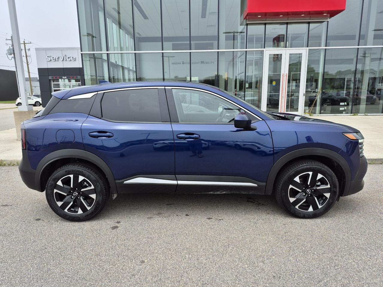 2025 Nissan Kicks SV Photo5