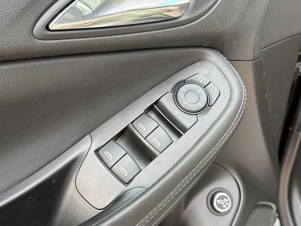 2023 Buick Encore GX Select 1.3L 3 CYL WITH REMOTE START/ENTRY, HEATED SEATS, POWER LIFTGATE, LANE KEEP ASSIST, APPLE CARPLAY/ANDROID AUTO, SPORT TOURING PACKAGE Photo