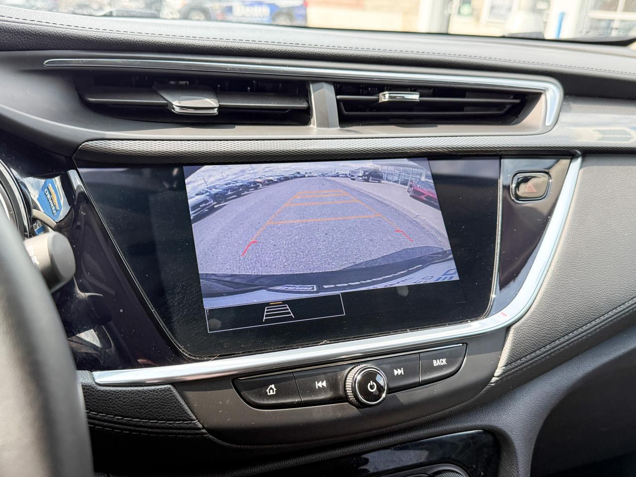 2023 Buick Encore GX Select 1.3L 3 CYL WITH REMOTE START/ENTRY, HEATED SEATS, POWER LIFTGATE, LANE KEEP ASSIST, APPLE CARPLAY/ANDROID AUTO, SPORT TOURING PACKAGE Photo