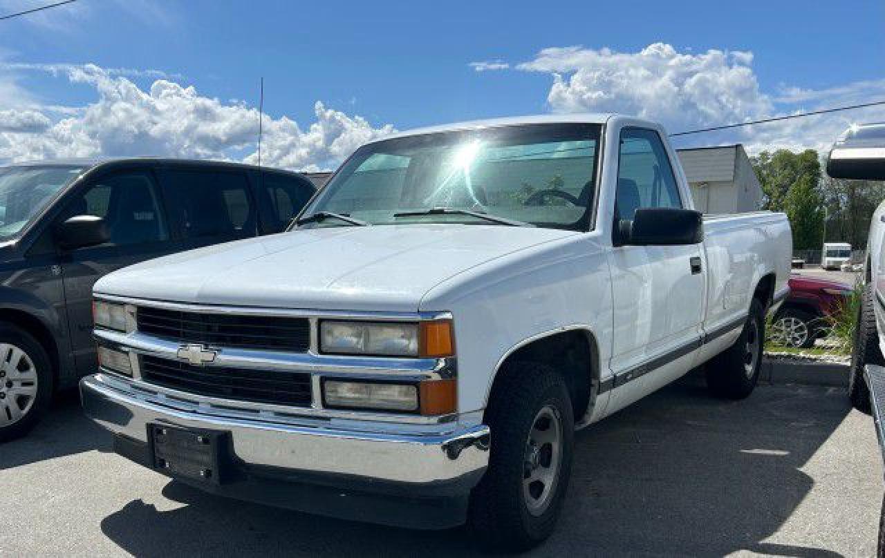 Used 1998 Chevrolet C1500/K1500 BASE AUTO, KEYLESS ENTRY, RED FABRIC SEATS, MANUAL WINDOWS AND LOCKS, VINYL FLOORS!!! for sale in Kelowna, BC