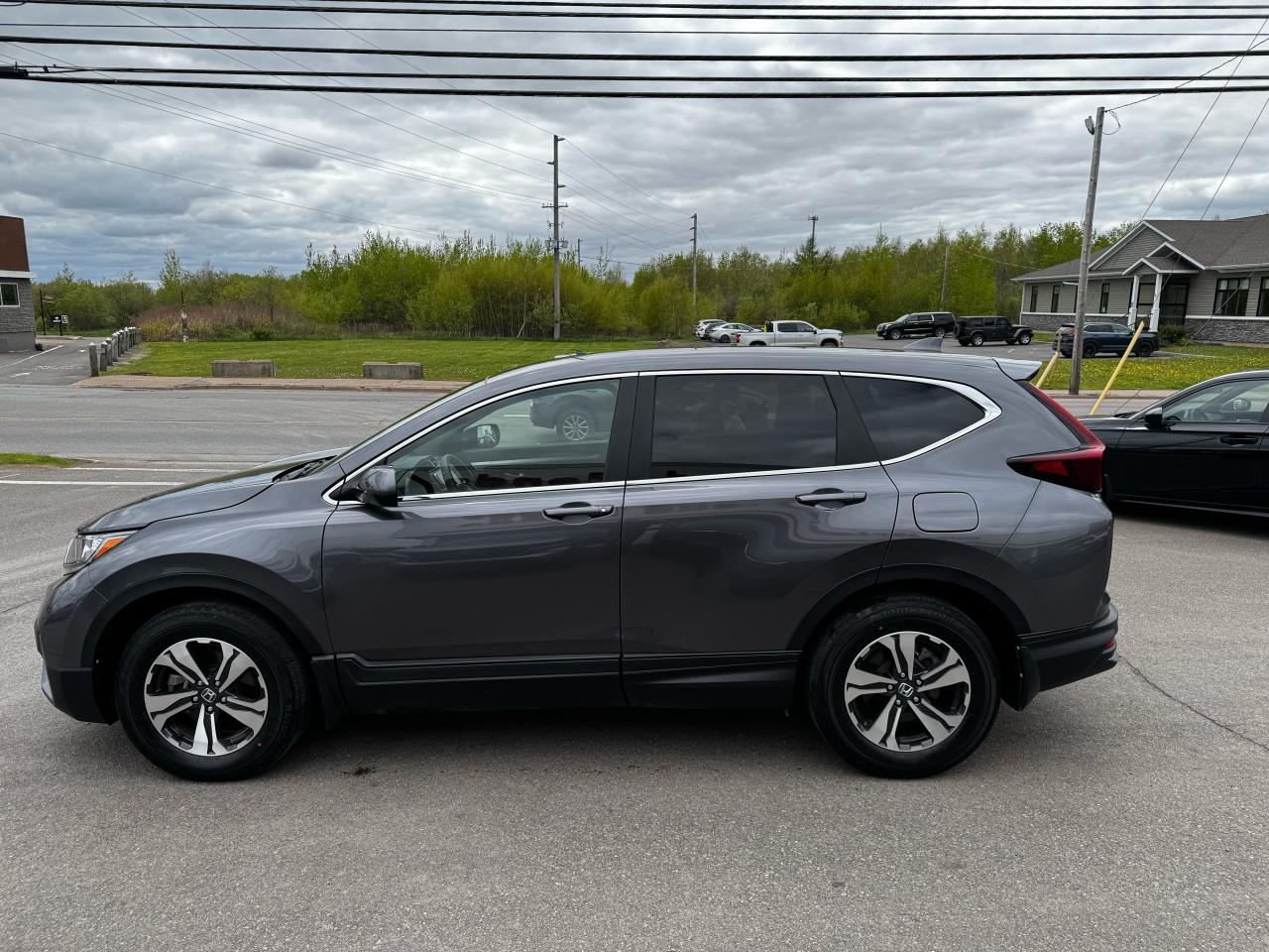 2022 Honda CR-V LX Photo4