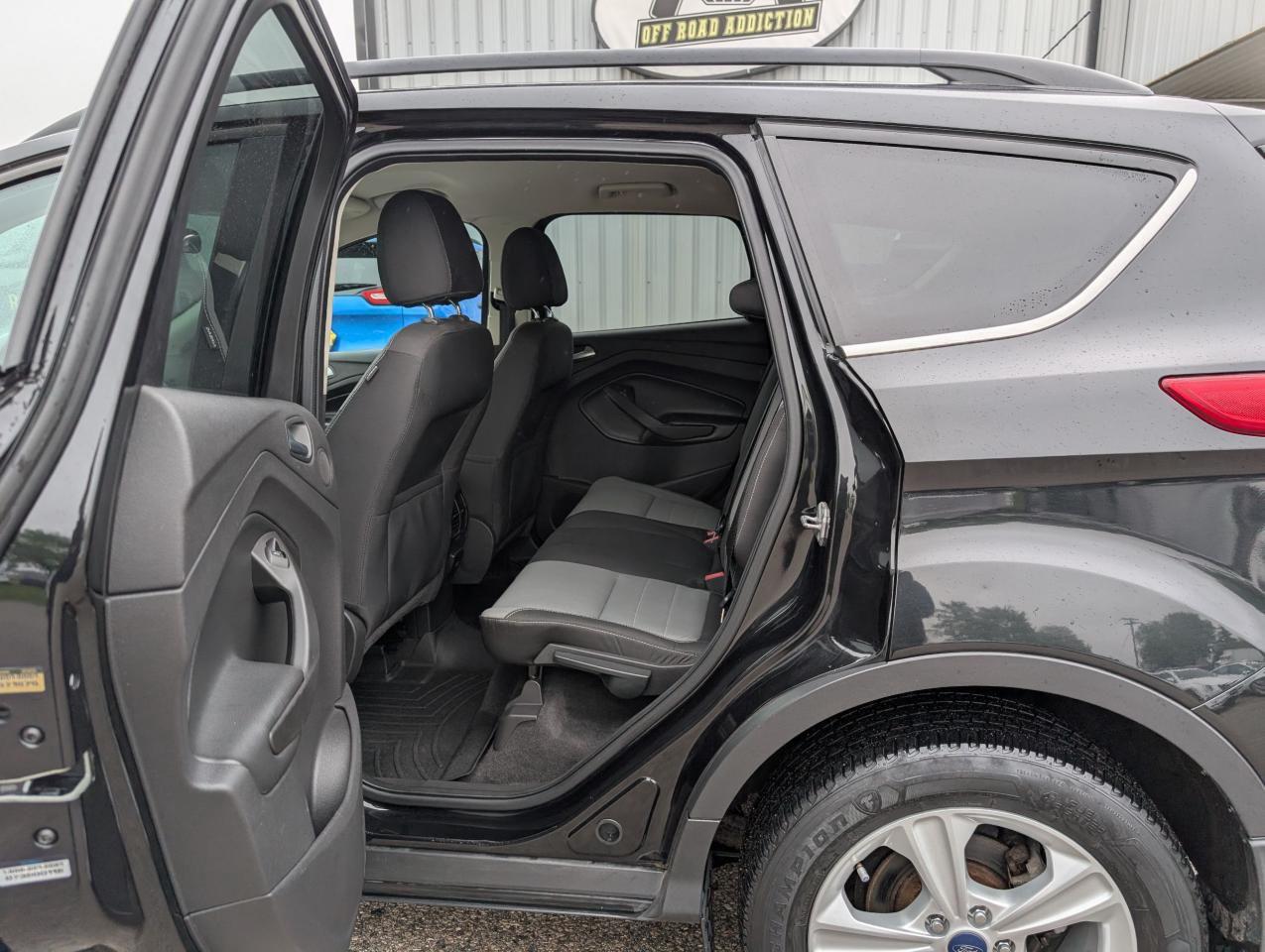 2014 Ford Escape SE - Photo #15