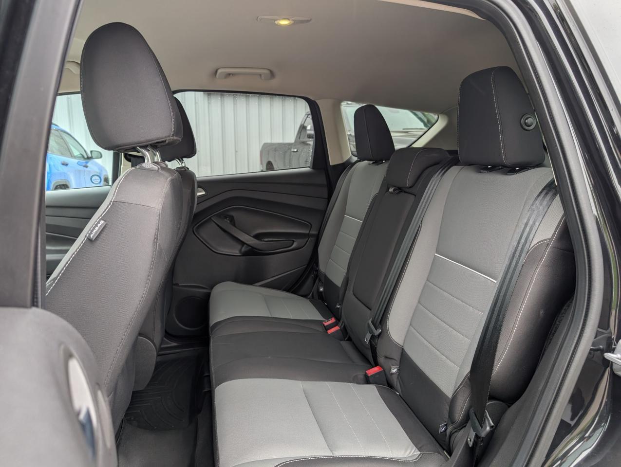 2014 Ford Escape SE - Photo #17
