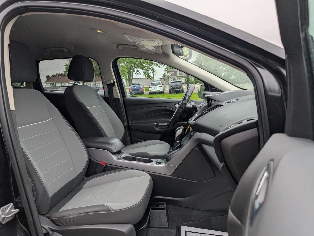 2014 Ford Escape SE - Photo #25