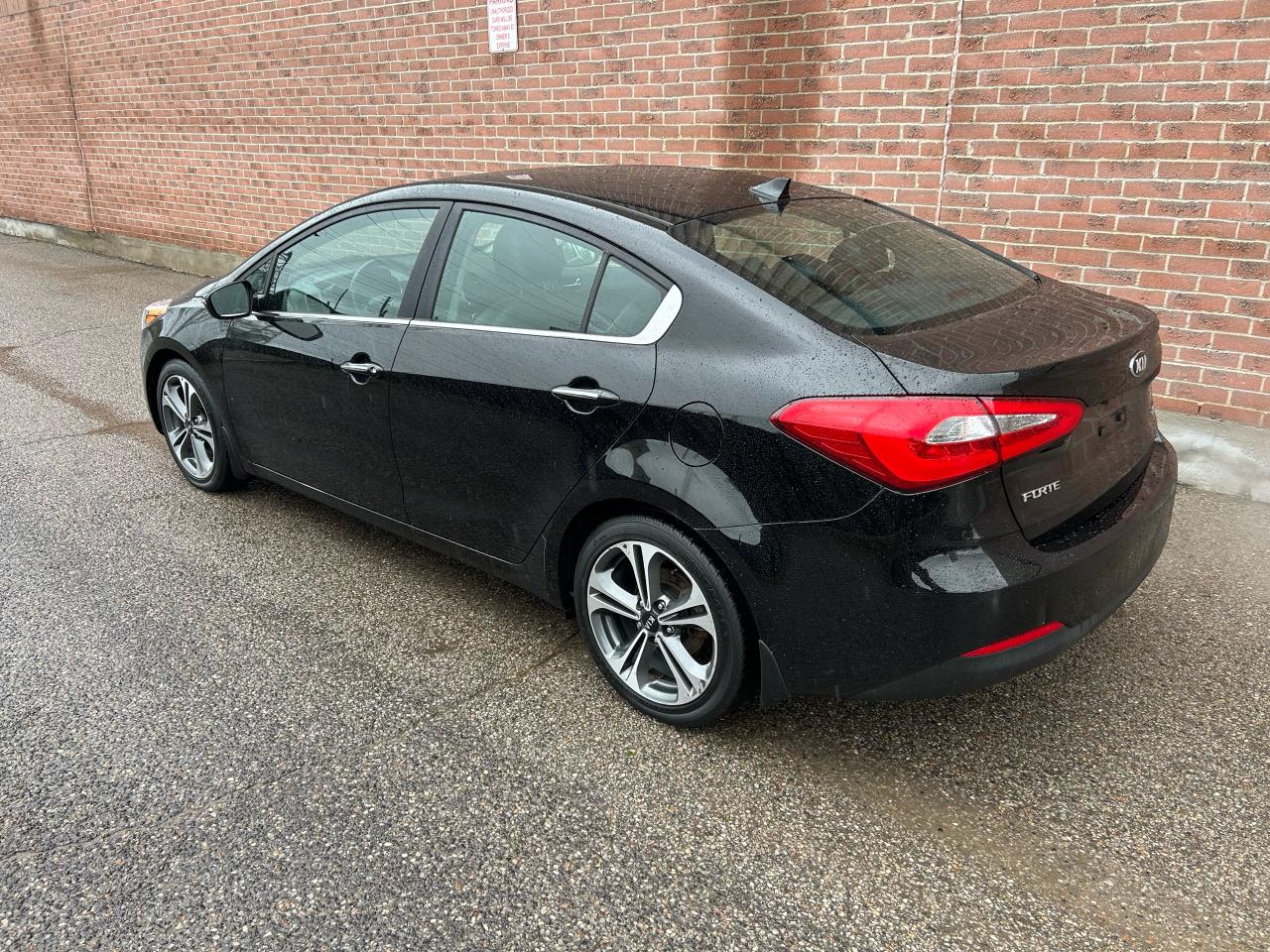 2015 Kia Forte SX - Photo #4