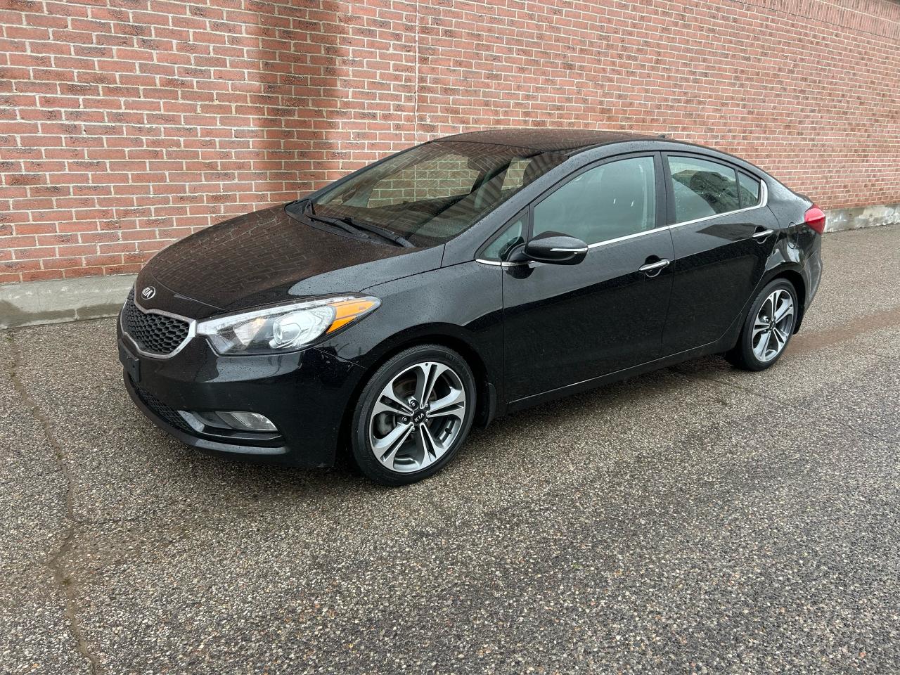 Used 2015 Kia Forte SX for sale in Ajax, ON
