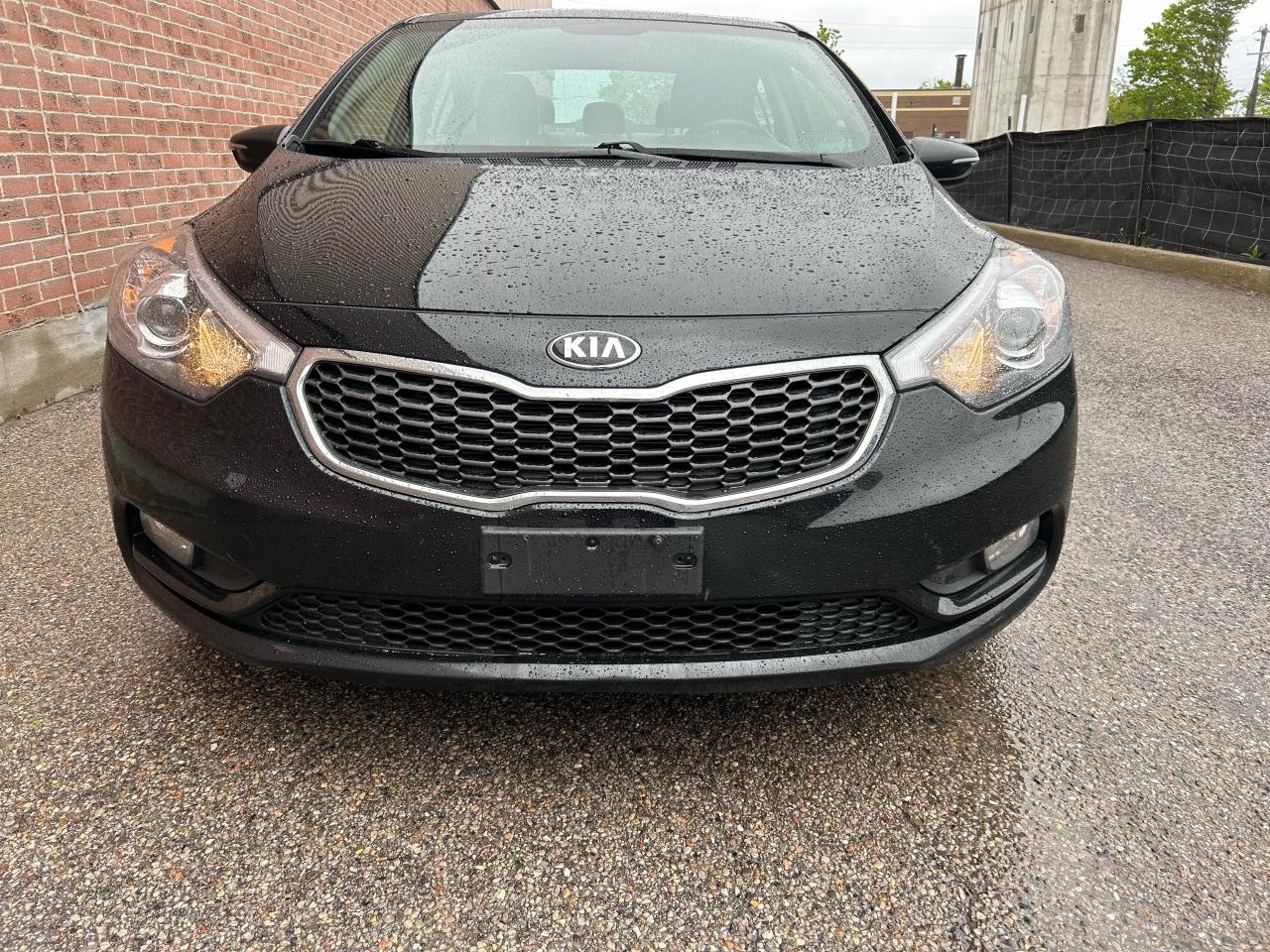 2015 Kia Forte SX Photo4