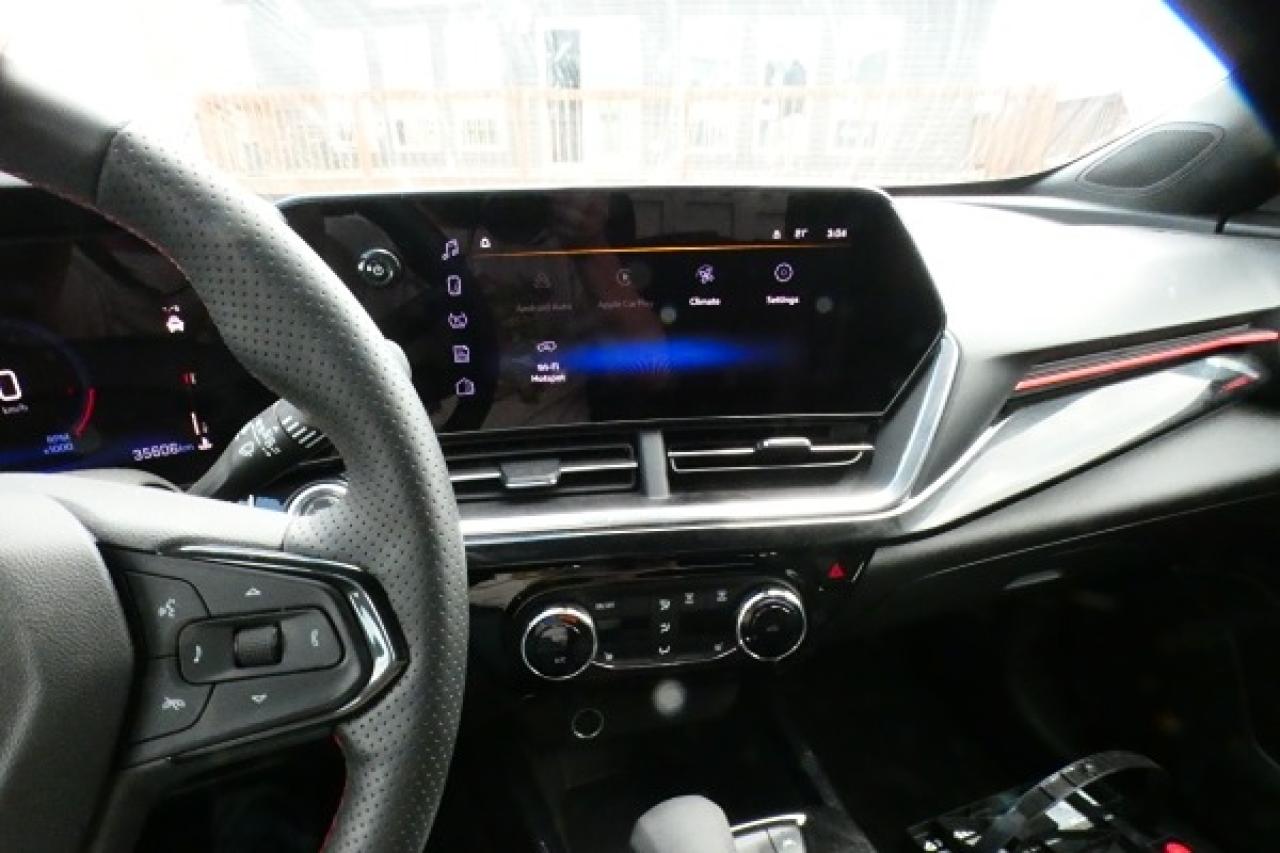 2024 Chevrolet Trax RS 1.2L Turbo w/Htd Leather, BUC - Photo #15
