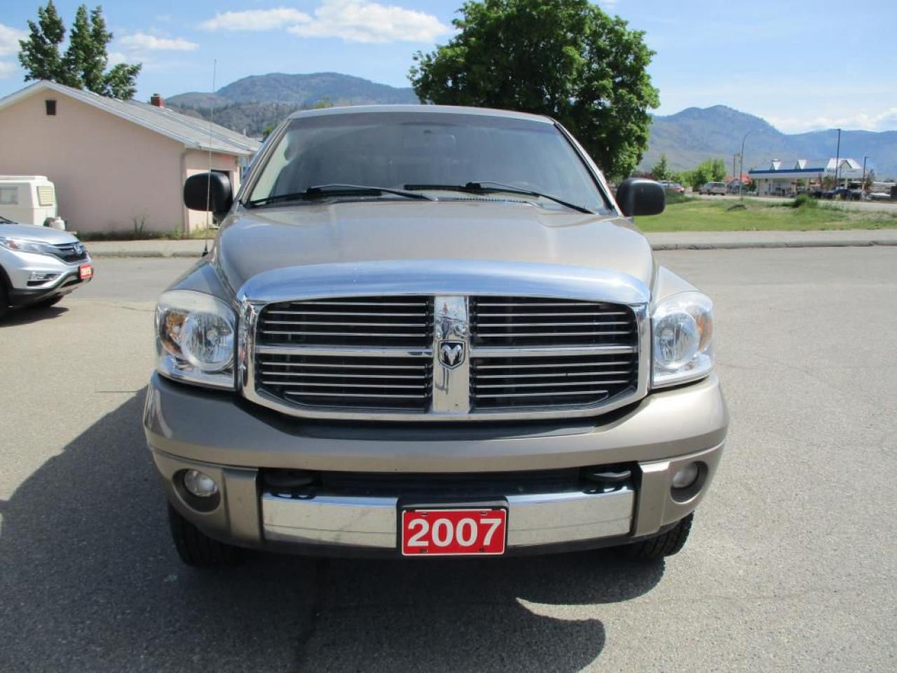 2007 Dodge Ram 1500 Laramie Mega Cab 4WD Photo1