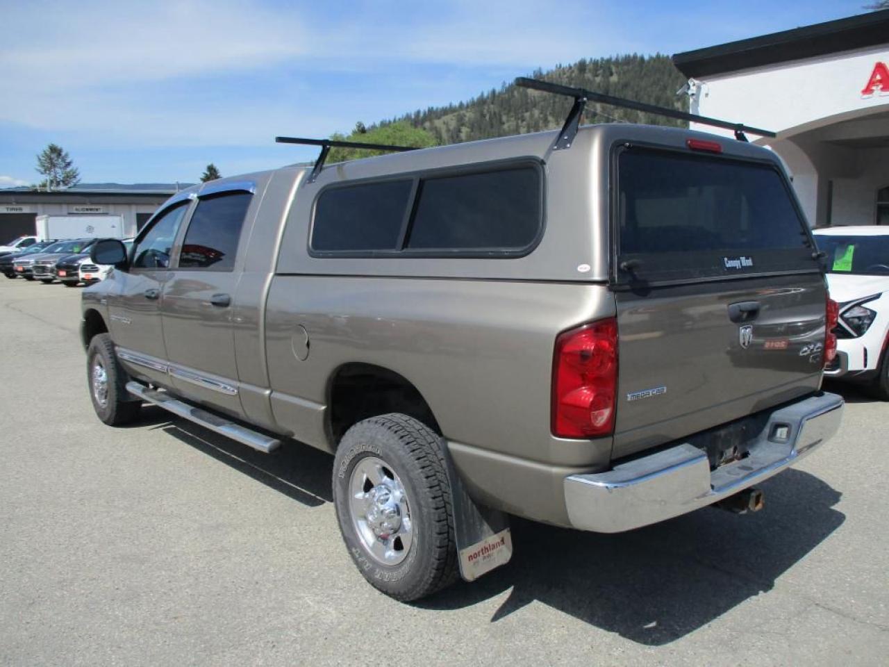 2007 Dodge Ram 1500 Laramie Mega Cab 4WD Photo6